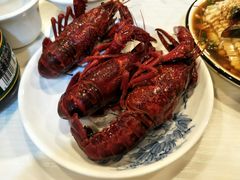 -虾弄弄海派小龙虾·牛羊蝎子火锅