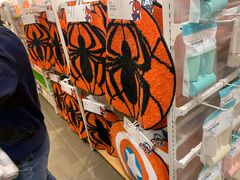 -名创优品(广东省广州琶洲保利广场店)