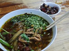 -越洋肖氏老米线(杨家坪店)