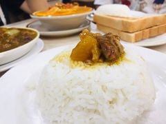 咖喱牛腩饭-喜莲咖啡