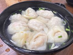 三鲜大馄饨-万寿斋(山阴路店)