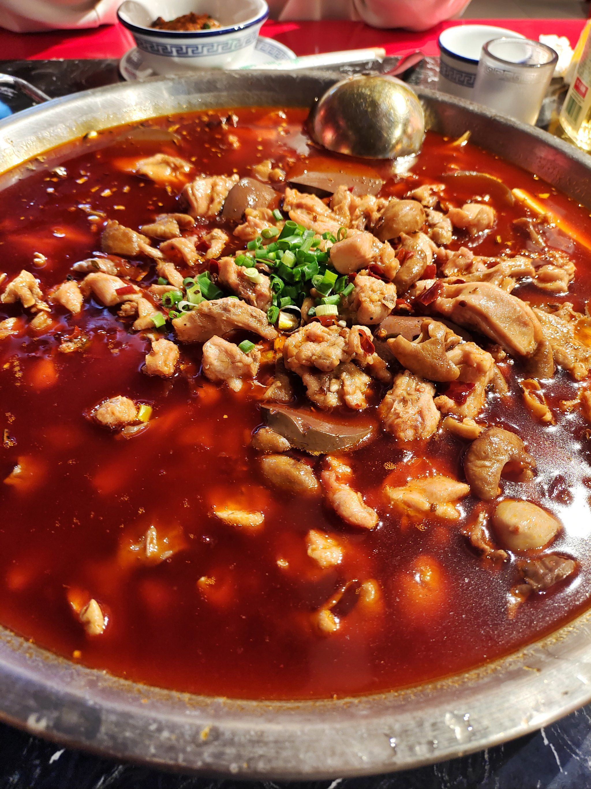 鲜鲜兔火锅味道很不错,千层肚好吃
