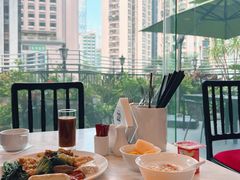 -深圳富苑皇冠假日套房酒店