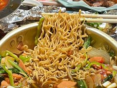 -街角等你.大连海鲜烧烤.经典铁板海鲜串(西安路店)