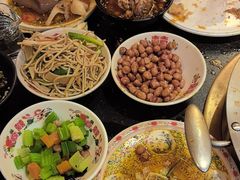 -沸炉重庆老火锅(军事博物馆店)