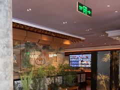 -八府香鸭·啫啫煲(华山路店)