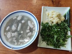 -岳记羊肠馆(陵园小区店)