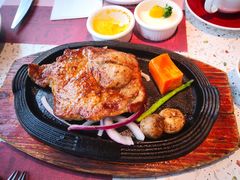 猪排-战斧牛排餐厅(百盛优客店)