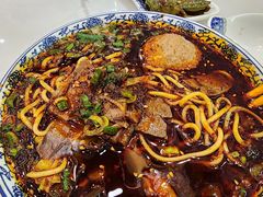 -伊穆祥牛肉面总店·清真
