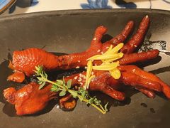吮指鸡爪-桂满陇天书(南京德基旗舰店)