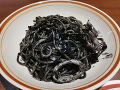 威尼斯风味墨鱼汁意面-萨莉亚意式餐厅(杭州滨江天街店)