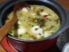 石锅酸菜鱼-周鱼小馆石锅酸菜鱼(活力汇店)