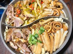 -鼎牛牛炖锅·烤串(温泉路店)