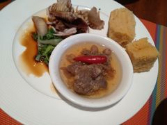 -岷山饭店-芝芝自助餐厅