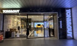 -TONI&GUY