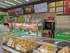 面包甜点陈列柜-闻酥园(大慈寺店)