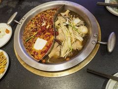 -沸炉重庆老火锅(军事博物馆店)