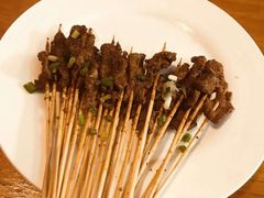 -临江餐馆二楼美食部落