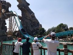 -七彩云南欢乐世界