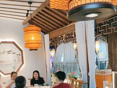 -荷塘秋月·本帮江浙菜(国权路店)