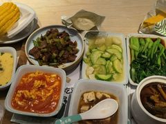 -老乡鸡(上海白玉兰广场店)