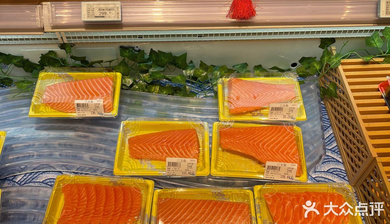 两粒巧克力128！年入百万也不一定超市自由的店，就！是！它！