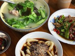 -中和裴氏蹄花(府河路店)