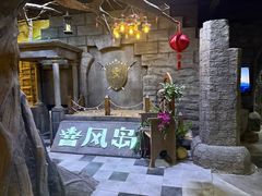 -暴风岛沉浸式体验馆(百联世纪店)