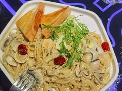 -K+全国连锁KTV(绿地缤纷天地店)