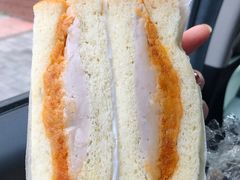 芋泥肉松三明治-啊噗吐呦现场烘焙(麦凯乐店)