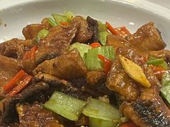 -客家大院·非遗赣南客家菜(郁孤台店)
