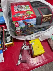 -逝水玩具折扣店