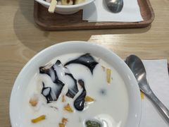 -满记甜品(优客百盛店)