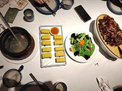 -八府香鸭·啫啫煲(华山路店)