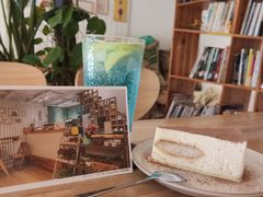 -长颈鹿咖啡(大学路店)