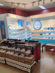 -孩子王(奥克斯广场店)