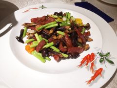 腊肠芦笋炒鸡枞菇-富黎华海鲜大酒楼(正大广场店)