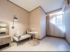 -汉庭优佳(成都一品天下蜀汉路东地铁站店)