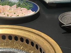 -山川小町·极番烧肉(新地假日广场店)