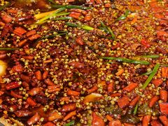 麻辣锅-老船舫·现做活鲜鱼馆(东郊记忆店)