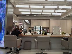 -Z.X HAIR SALON张新美业