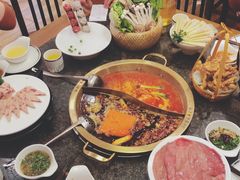 -小天鹅火锅·一线江景洪鼎旗舰店(洪崖洞店)