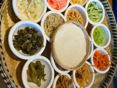 -包整·丝娃娃(一览甲秀楼风景店)