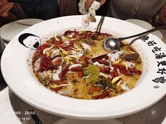 -江渔儿酸菜鱼(奥园广场金发购物中心店)