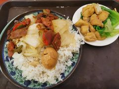 培根鸭肉盖饭-华中科技大学东教工食堂