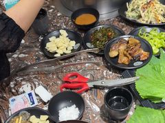 -啊美丽炭火烤肉(滑翔一店)