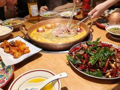 -洱火云南酸菜牛肉火锅(石景山当代商城店)