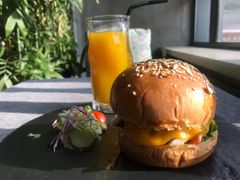 -HIGH FIVE哈福手工汉堡(桂林路店)