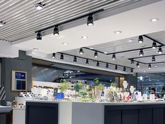 -宏宇眼镜蔡司依视路折扣店(兆佳眼镜城店)