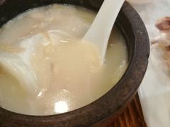 -天鲜阁·海鲜粤菜·33年老字号(石槎白云站店)